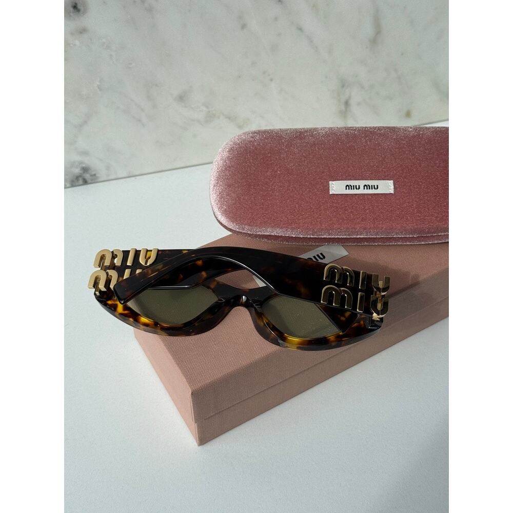 NEW Miu Miu MU11WS Thick Rim Oval Sunglasses in Green Brown - Picture 6 of 7